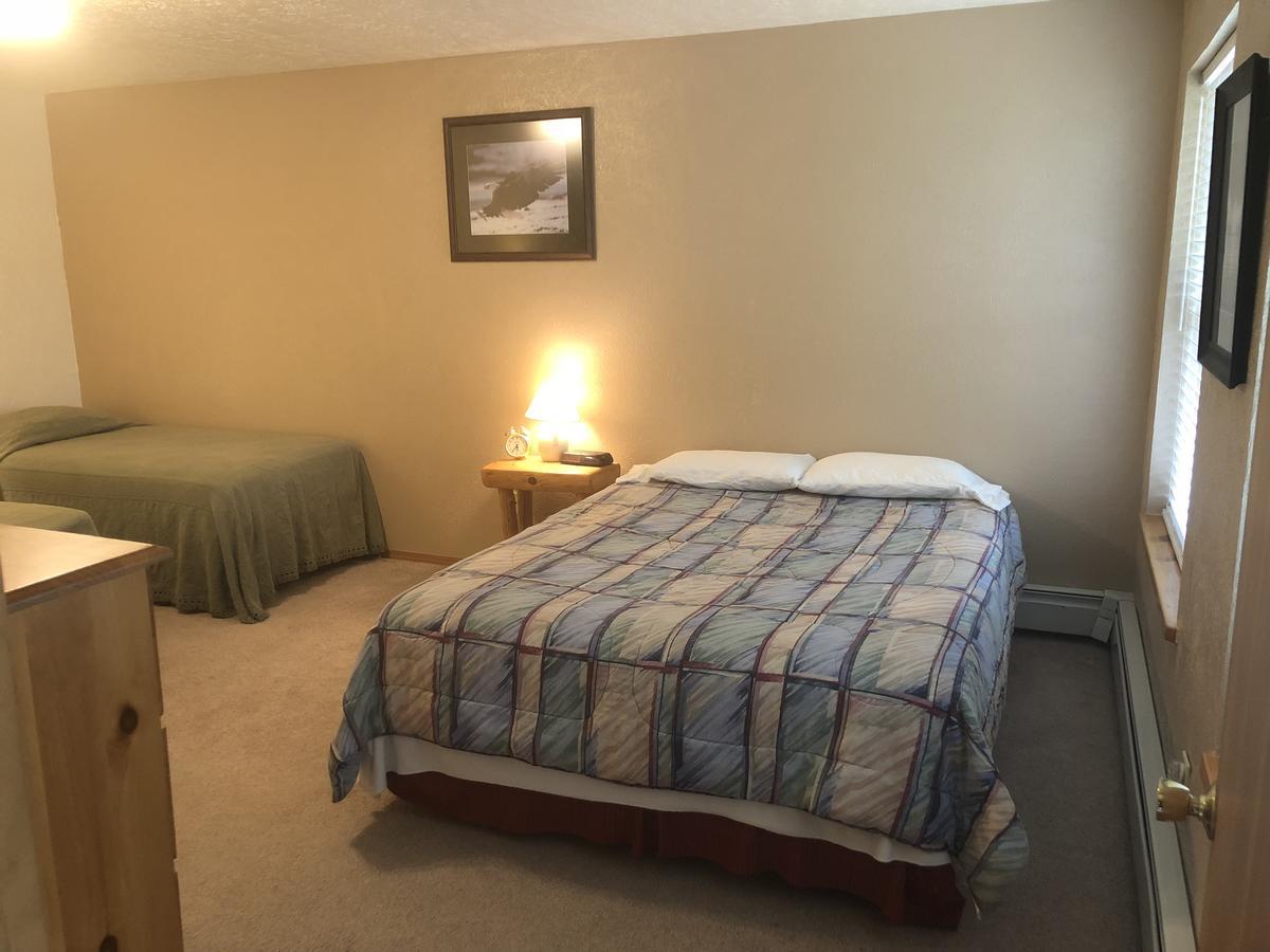 All Alaska Outdoors Lodge *