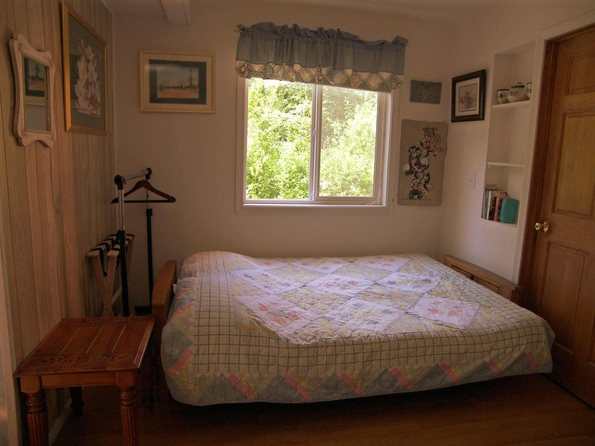 Grace And Bill's Freedom Hills Talkeetna