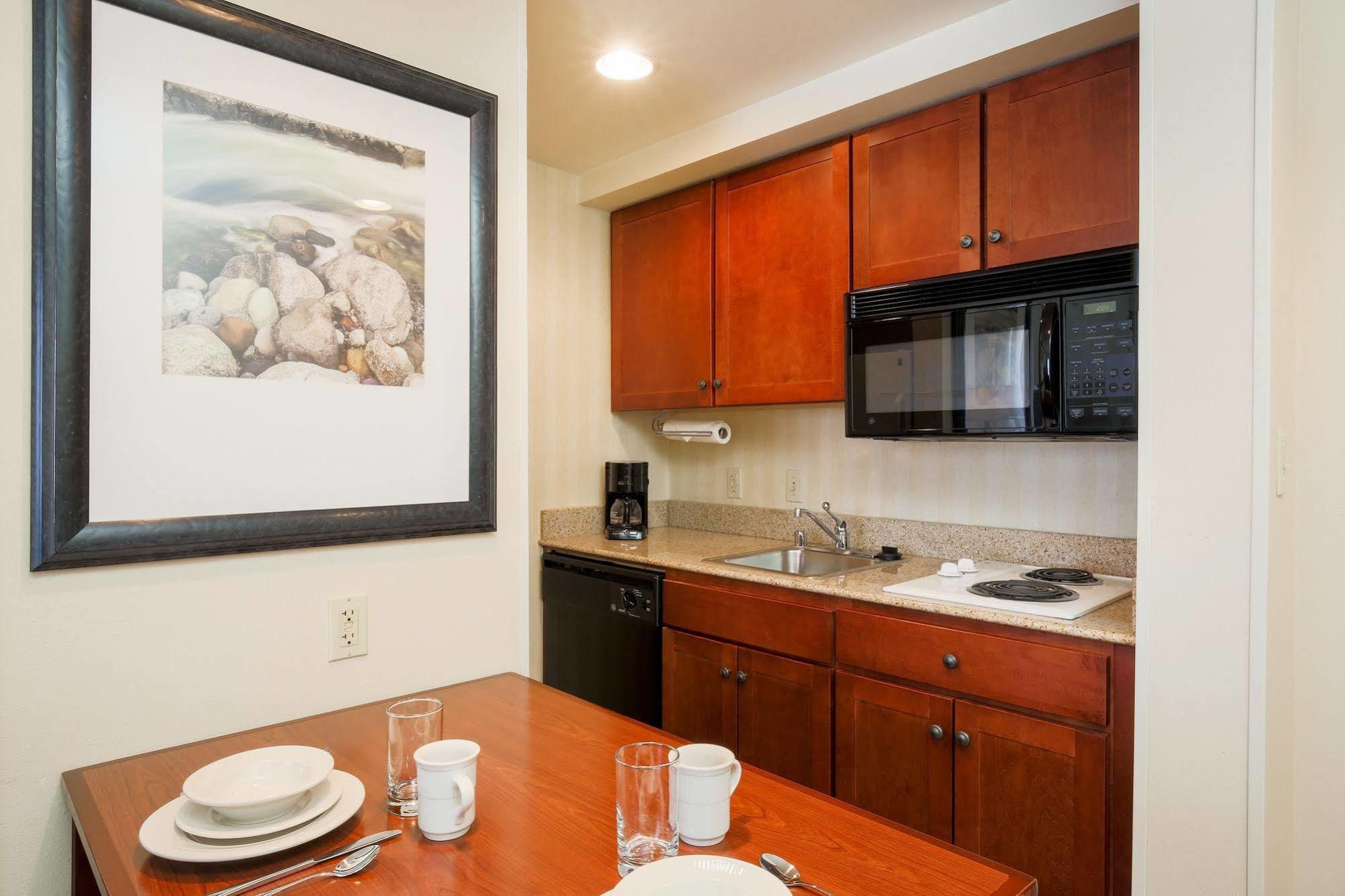 Hotel Homewood By Hilton Anchorage