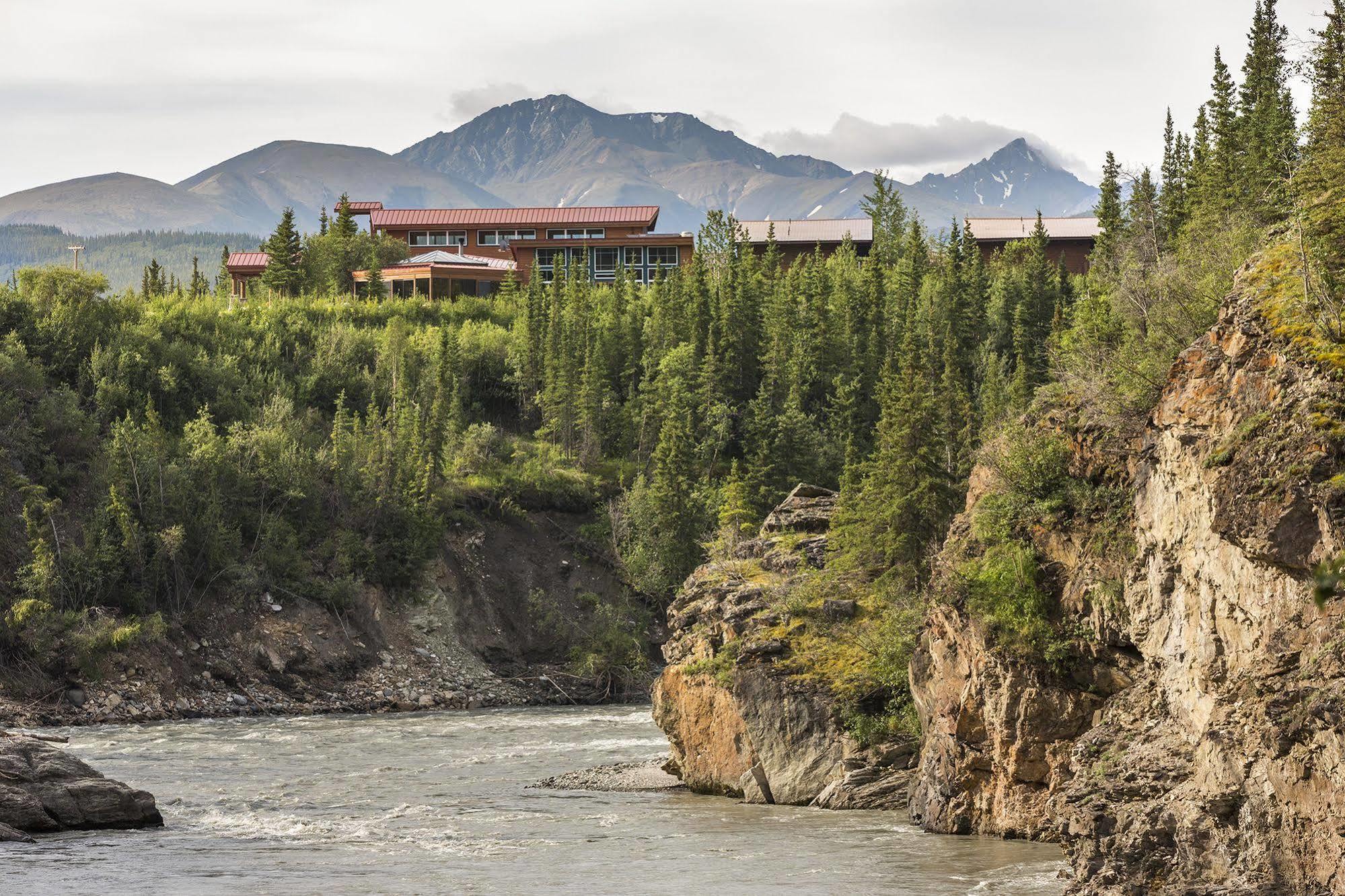 Holland America Denali Resort 3*