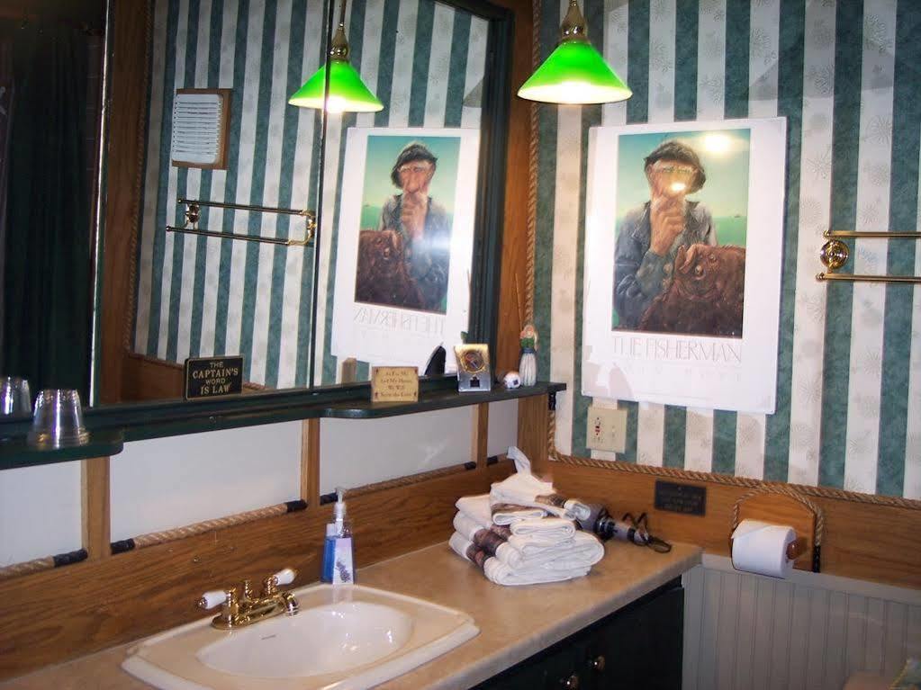 Alaska Beach House Guest house 3*