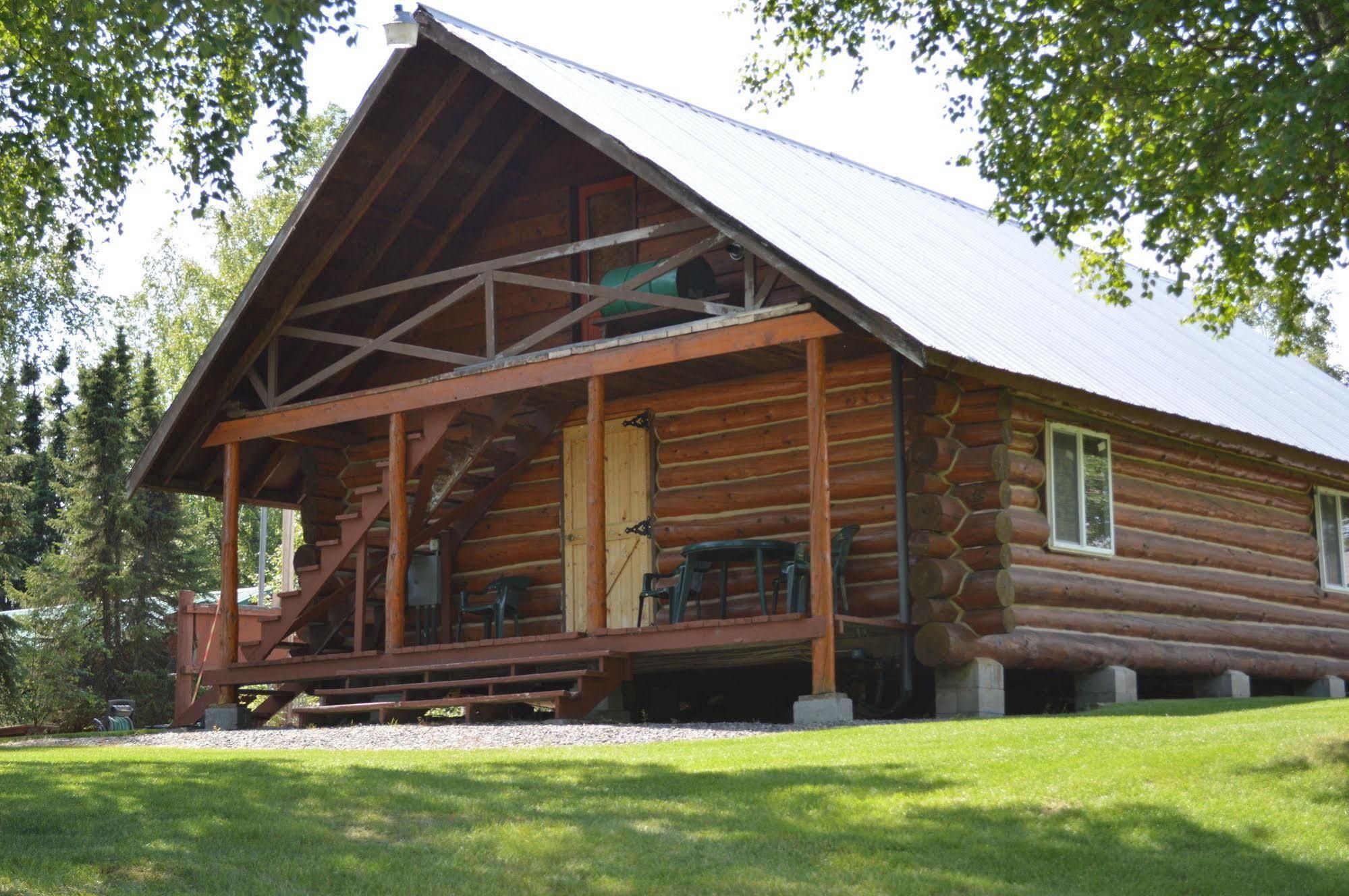 St. Theresa's Lakeside Hotel