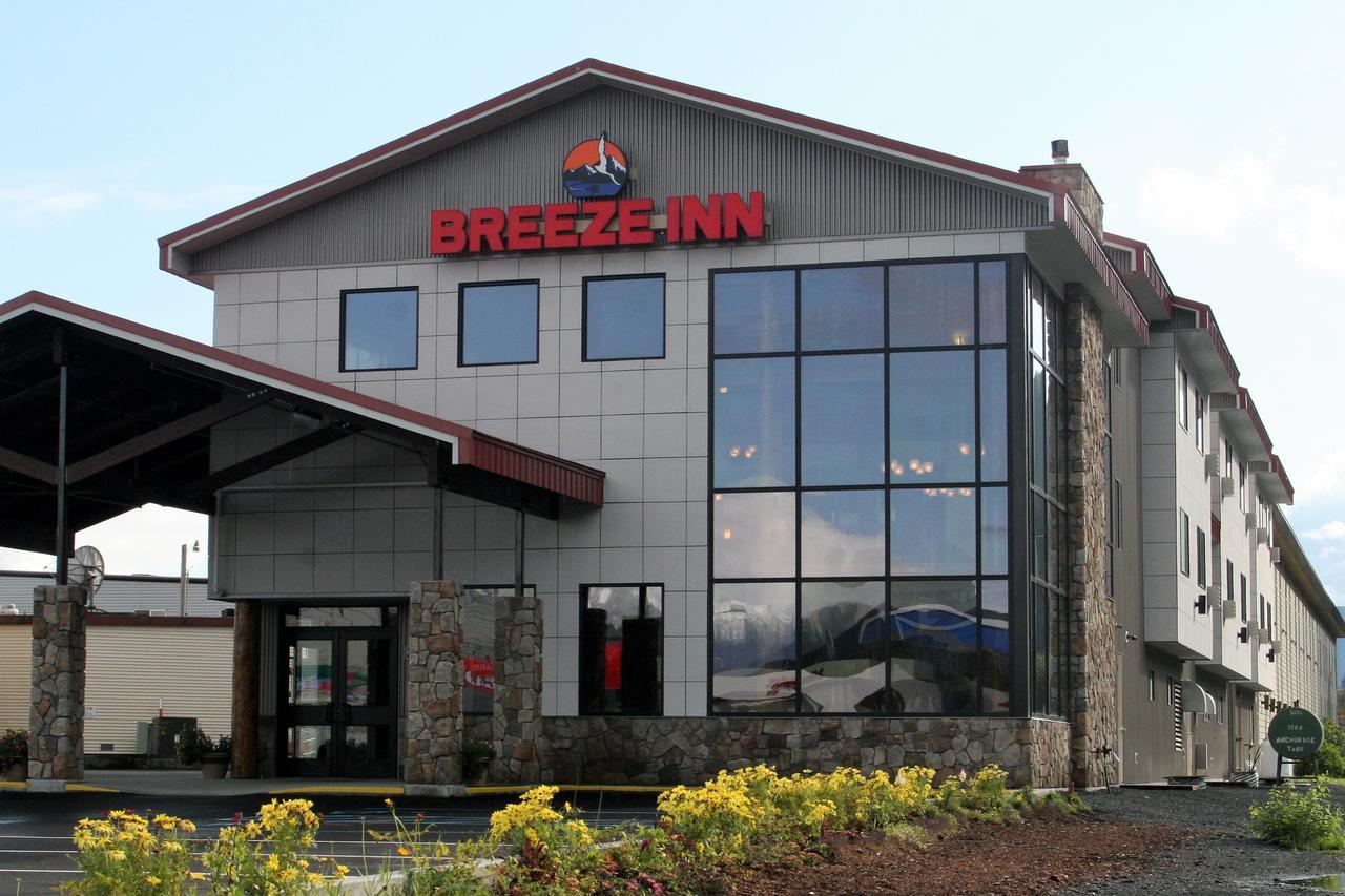 Breeze Motel