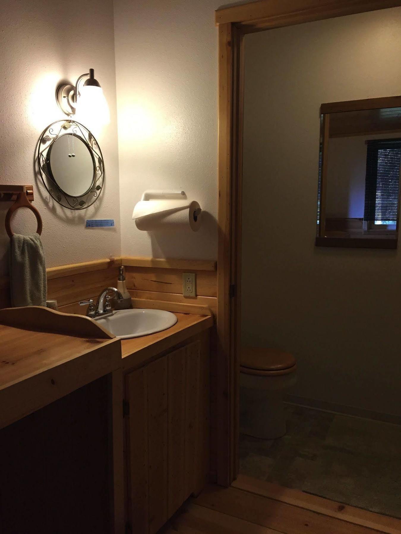 Resurrection Lodge On The Bay Hotel 3*