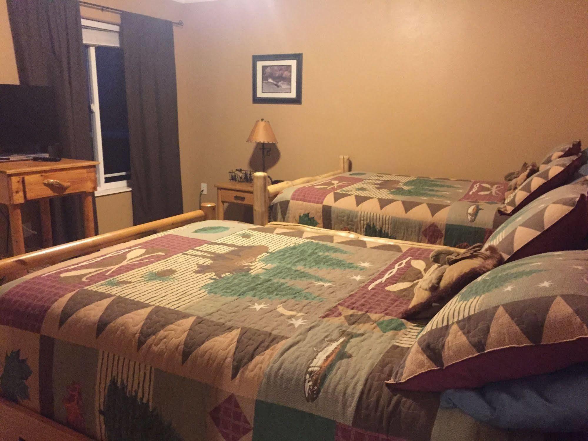 Bed & Breakfast The Moose Is Clam Gulch
