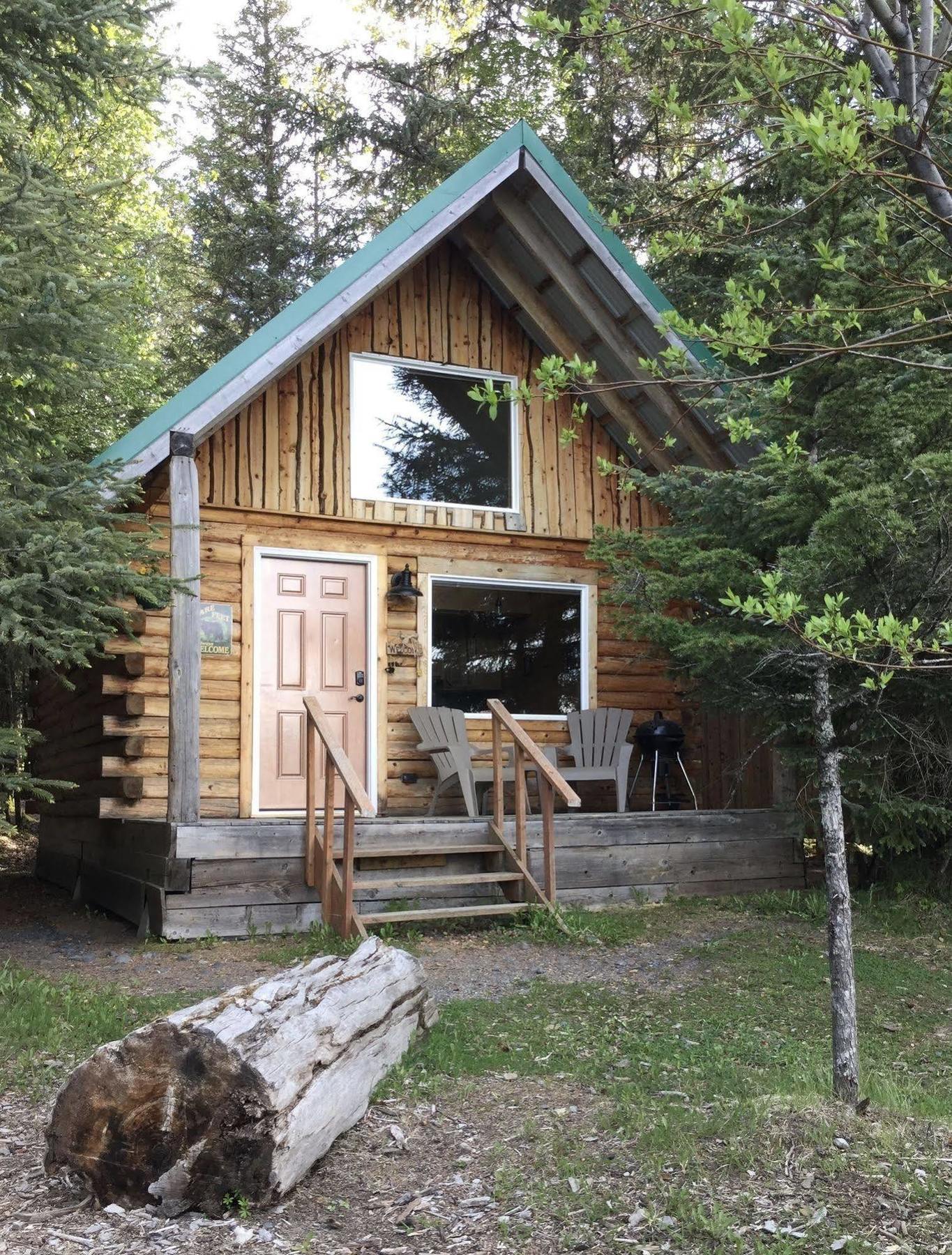 Resort Renfro's Lakeside Retreat