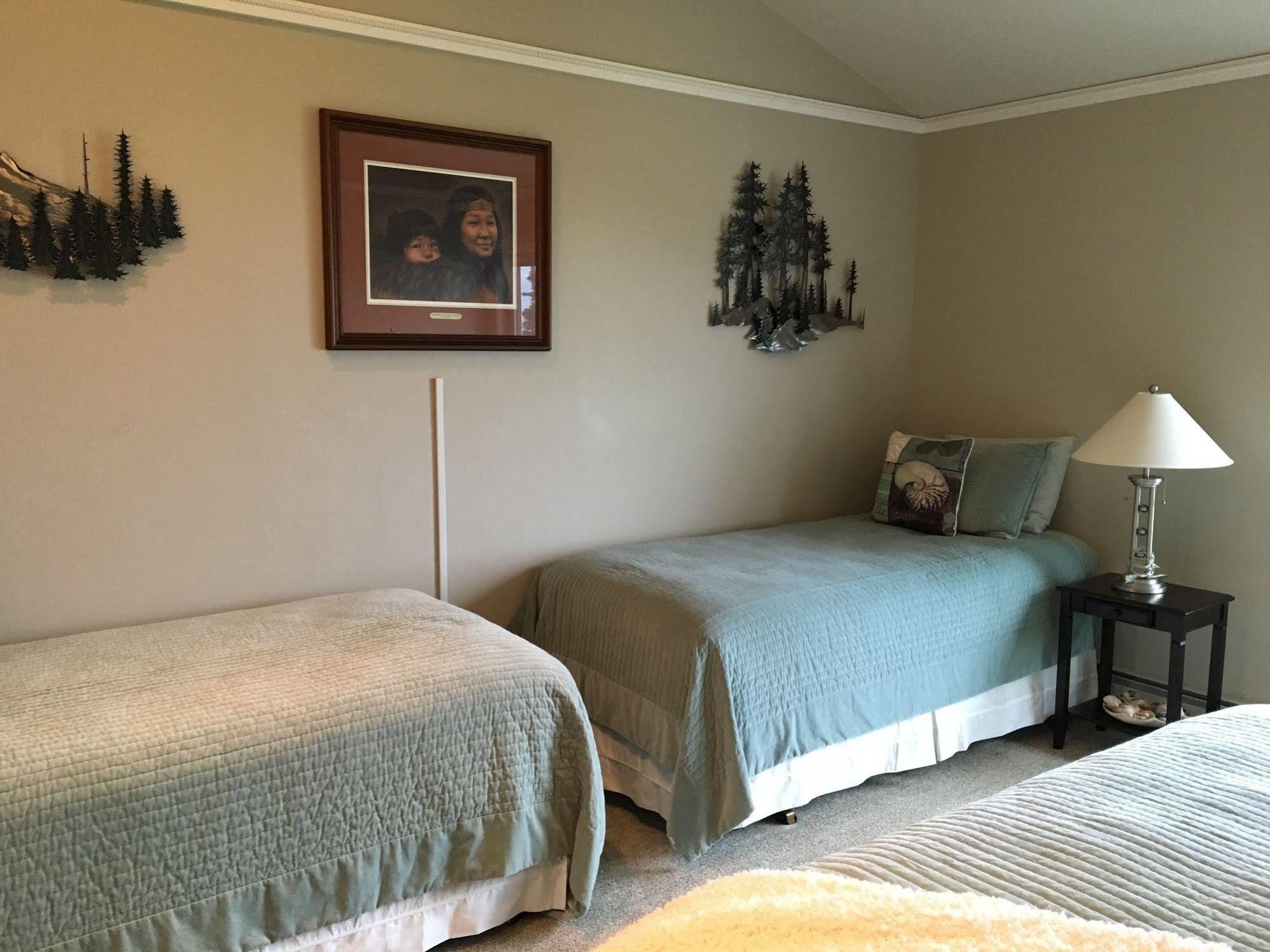Alaska Seascape Hotel 3*