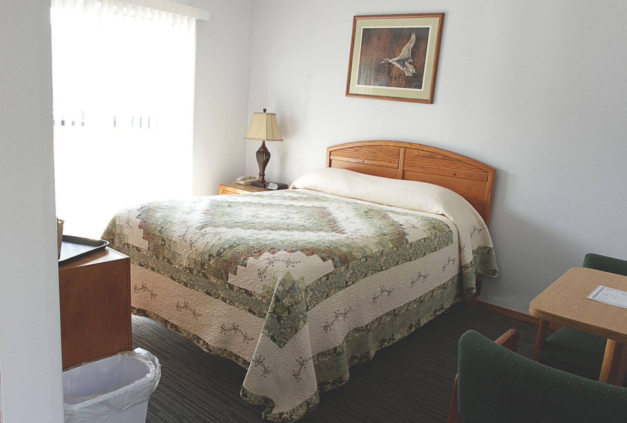 The Ketch Hotel 2*