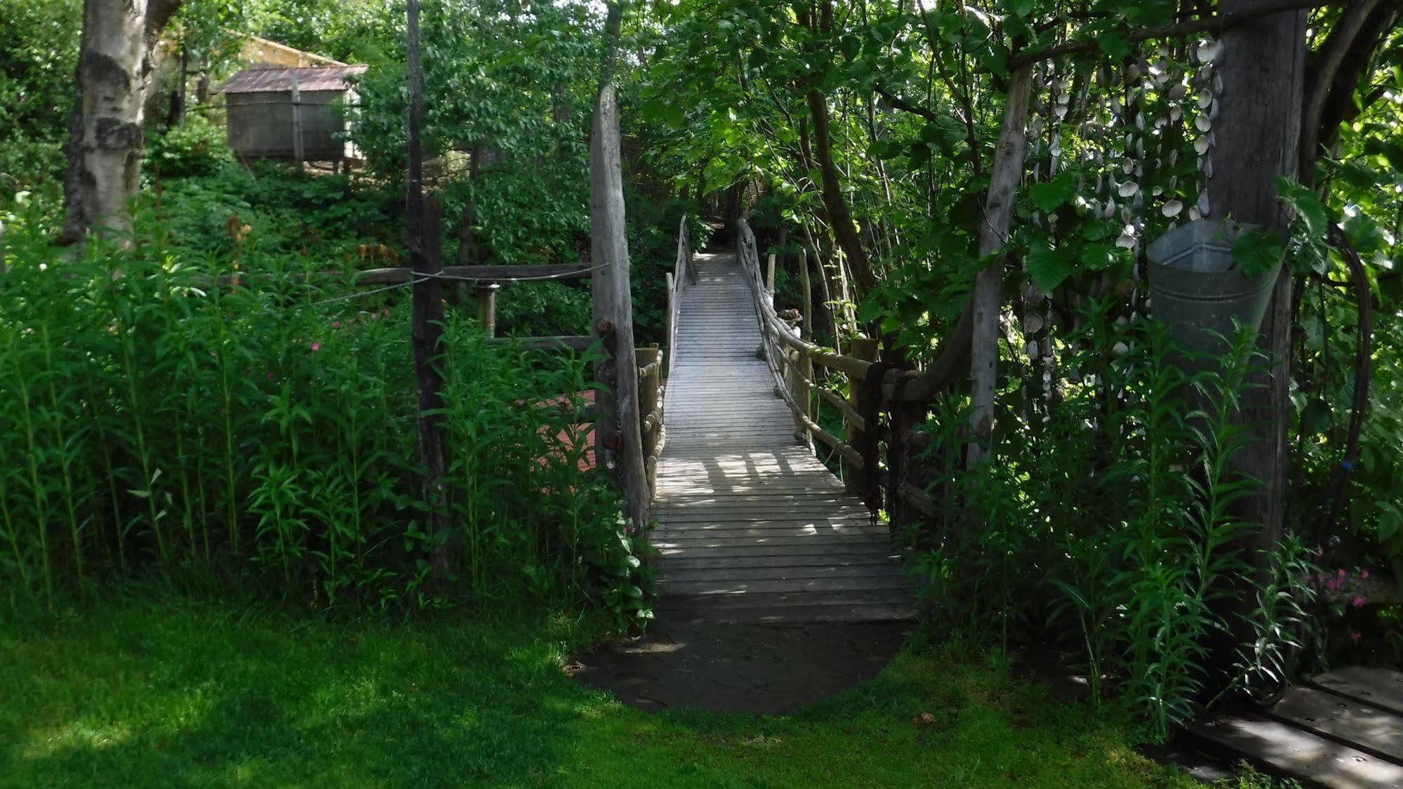 Brigitte's Bavarian Bed & Breakfast Millers Landing