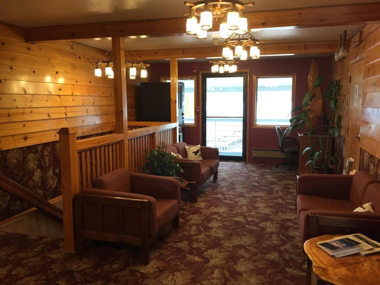 Captain's Choice Motel