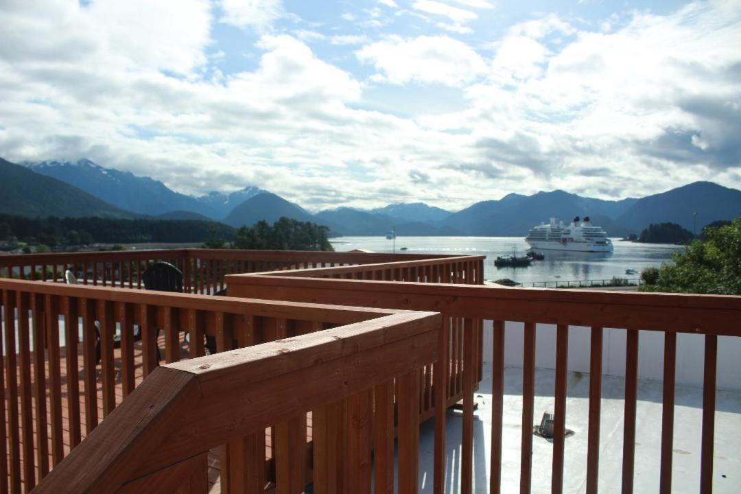 Sitka Hotel 2*