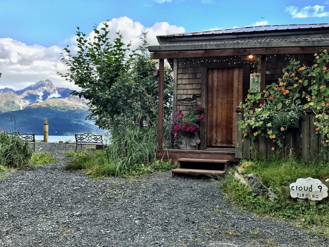 Angels Rest On Resurrection Bay Llc Guest house