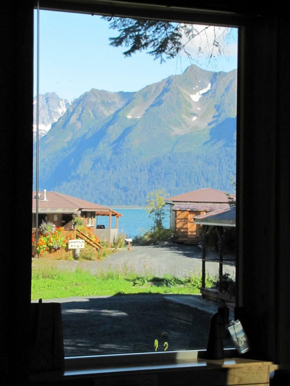 Angels Rest On Resurrection Bay Llc Guest house *