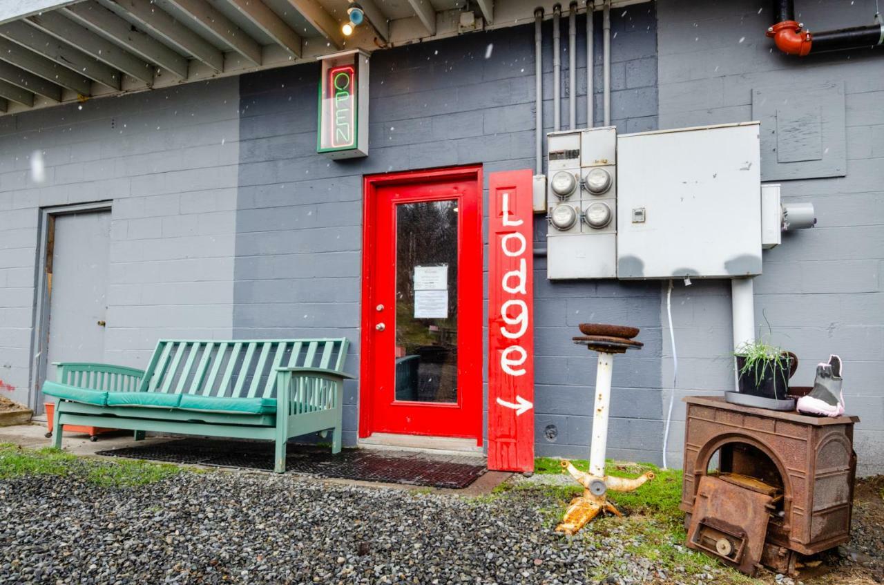 Red Door *