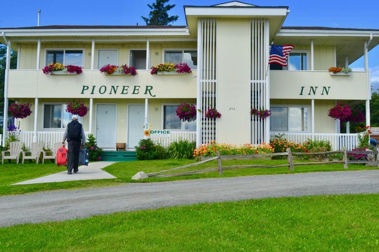 Pioneer Downtown 2*