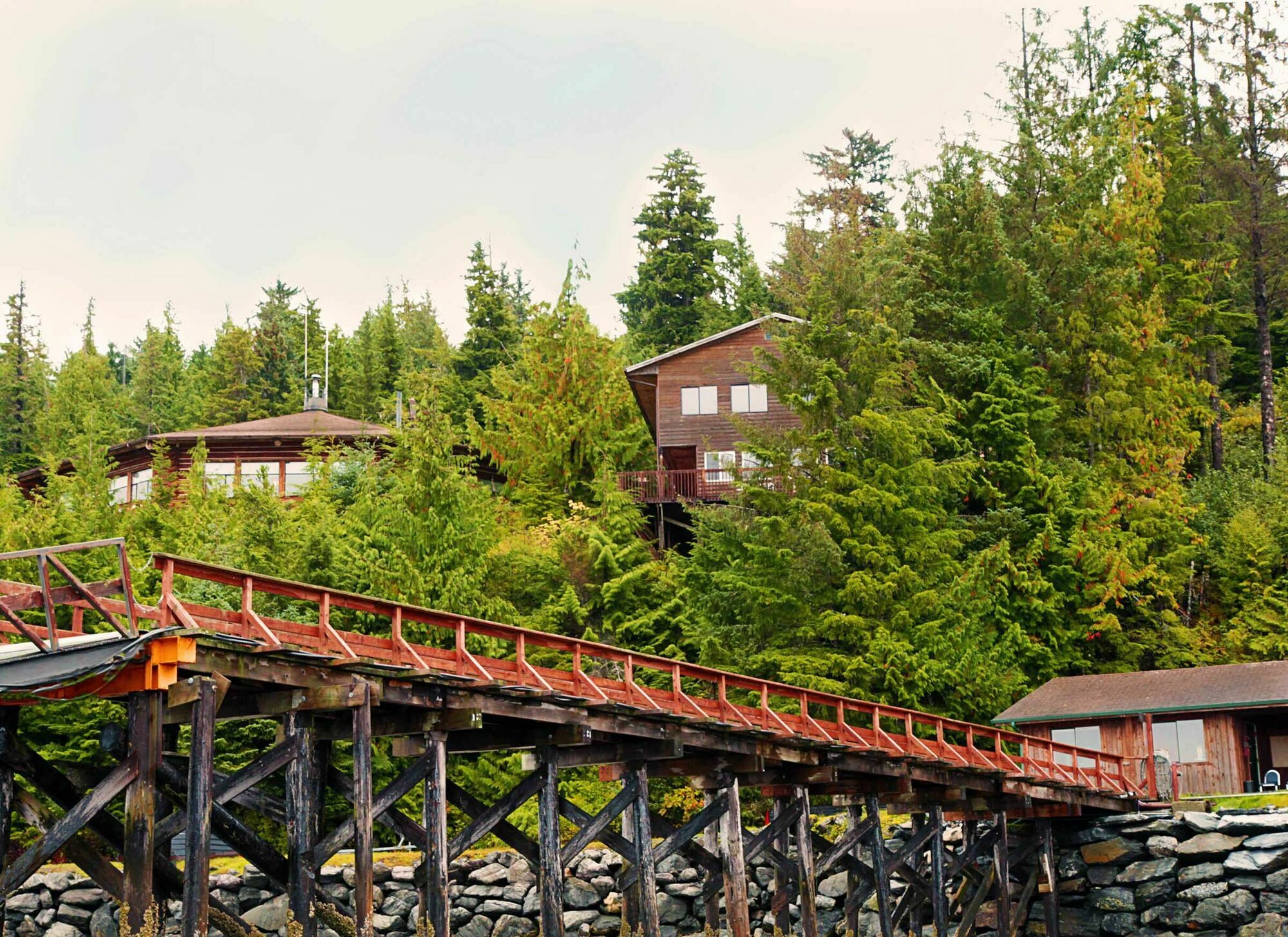 Salmon Falls Resort