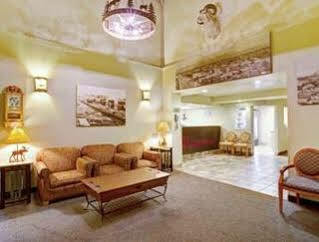 Ramada By Wyndham Hotel Anchorage