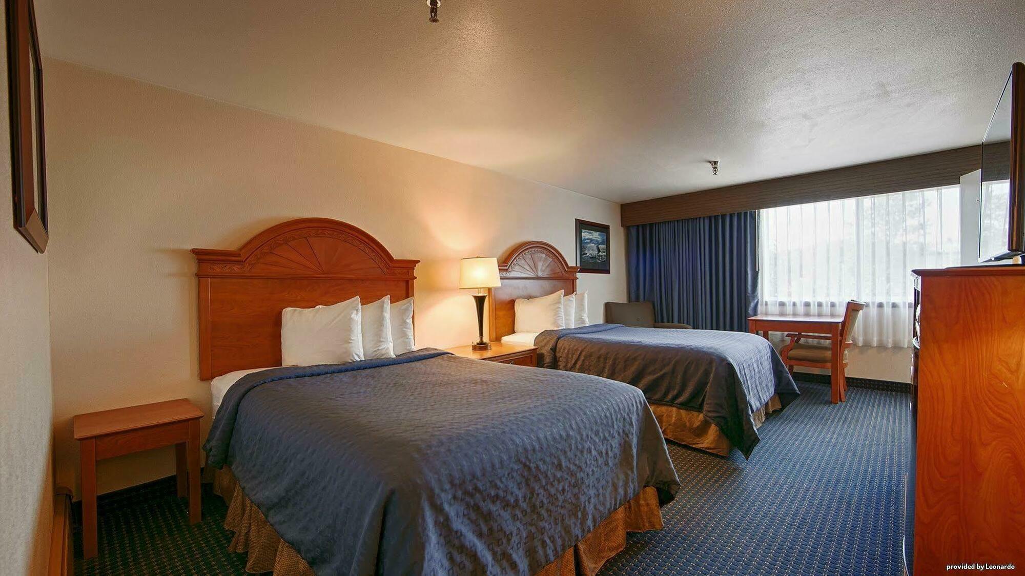 Hotel Western Harbor 3*