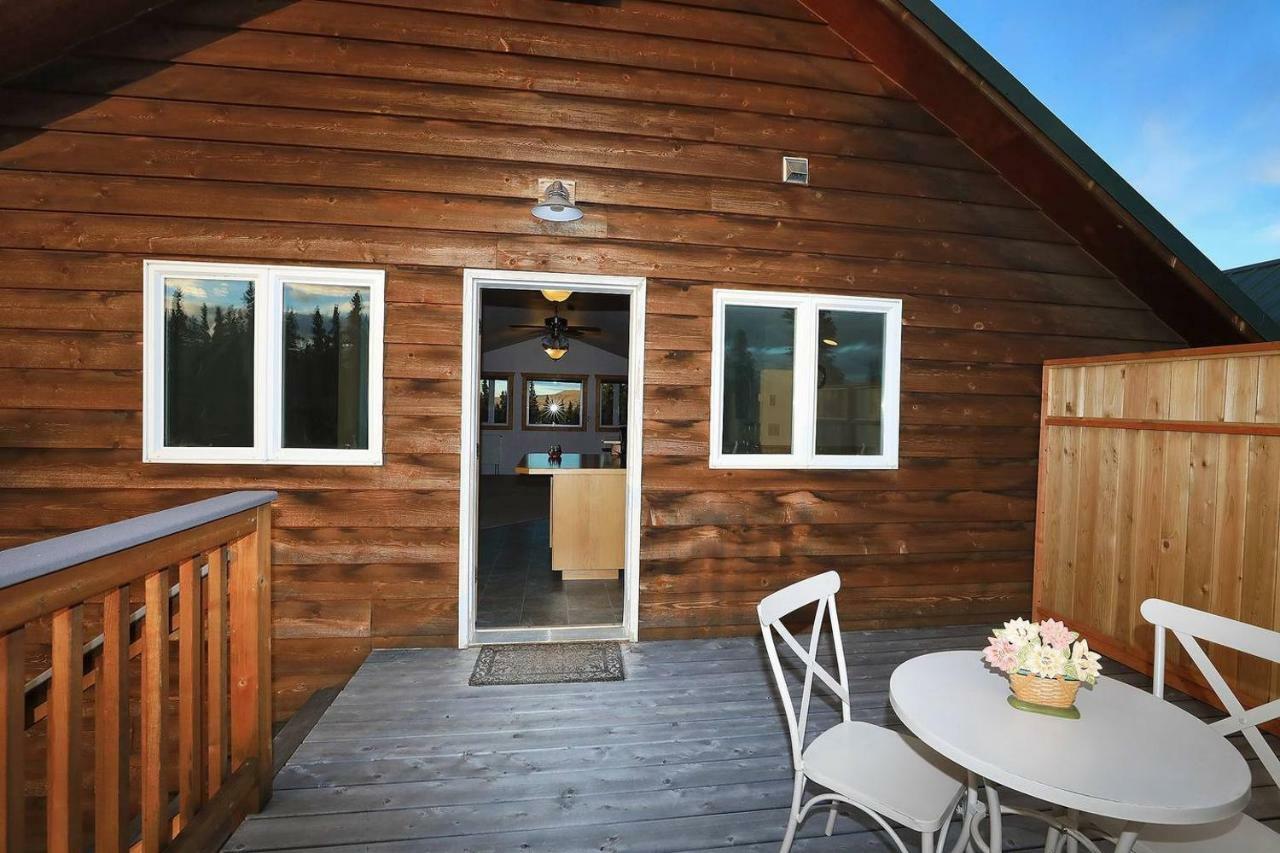 Denali King With Amazing Views *