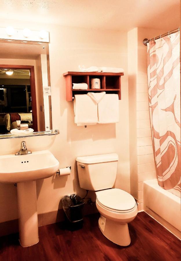 Cape Fox Hotel 4*