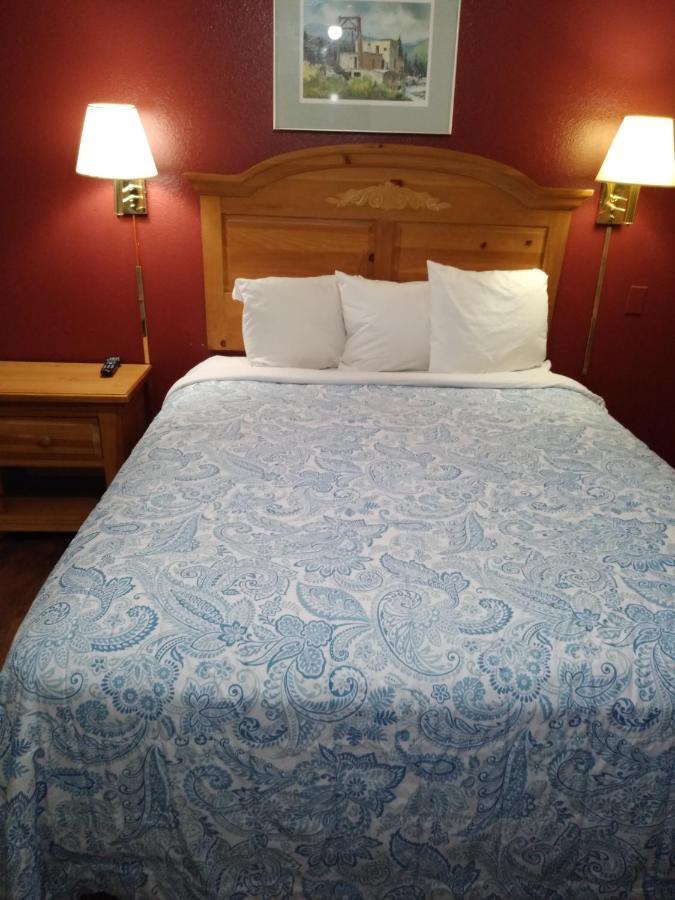 Hotel Econo 2*