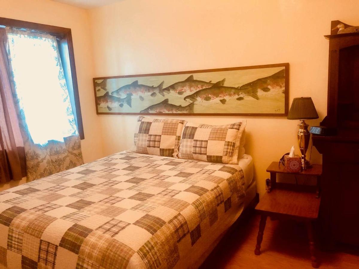 Driftwood Inn 2*