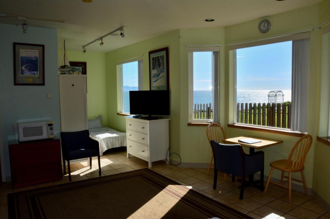 Driftwood Inn