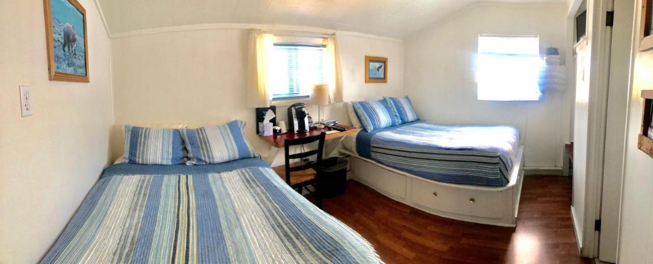 Driftwood Inn