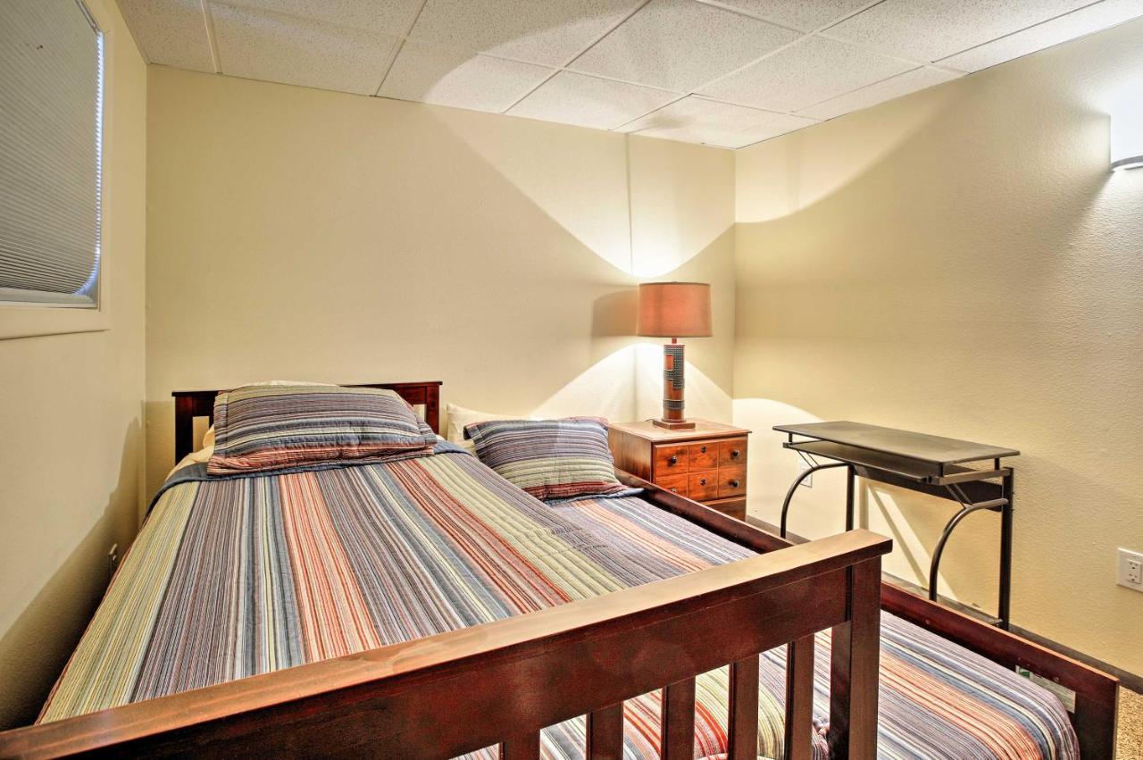 Lakefront Unit, 1 Mile To Pioneer Park! Holiday home Fairbanks