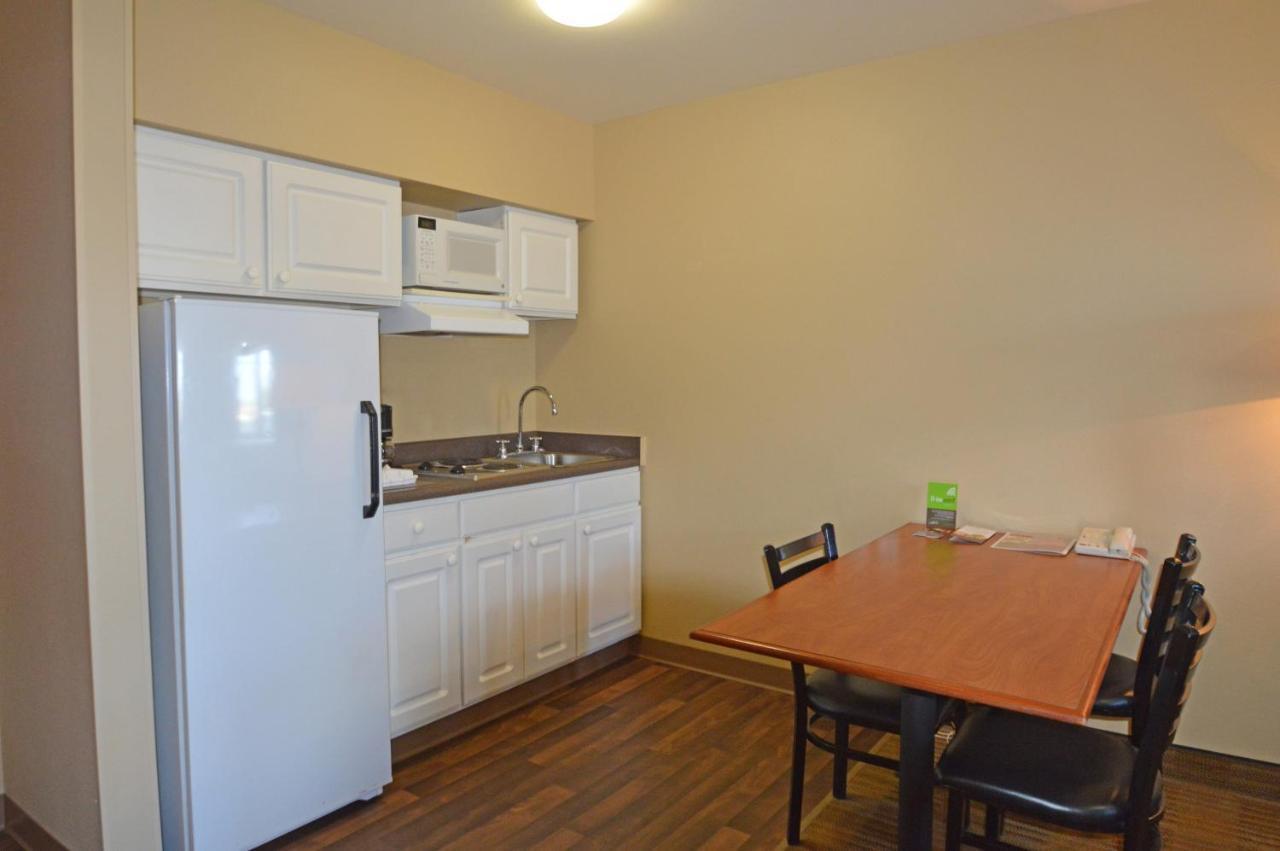 Extended America - - Midtown Hotel