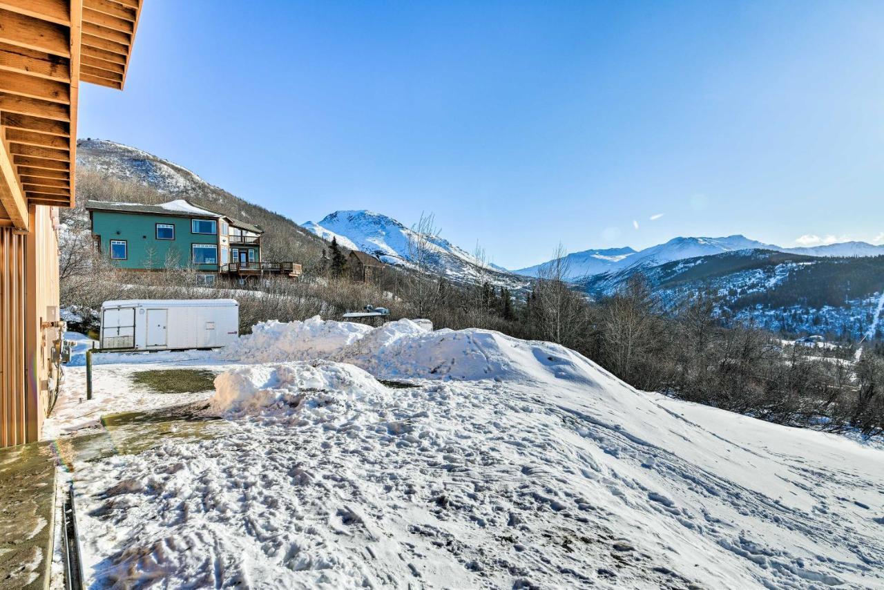 Apartment Getaway With Mtn Views Less Than 5 Mi To Zoo! Anchorage