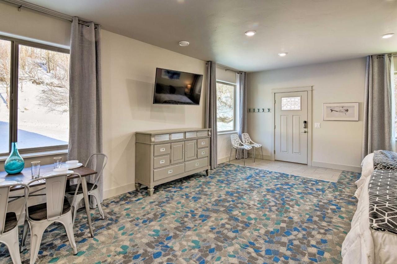 Escape About 14 Miles From Downtown! Apartment *