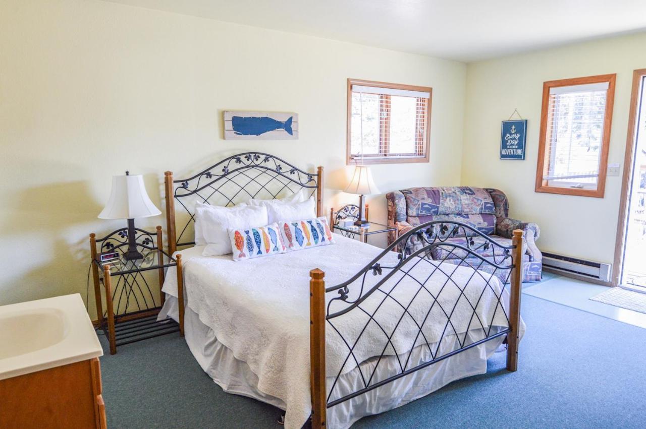 Sea Treasures Motel Seward
