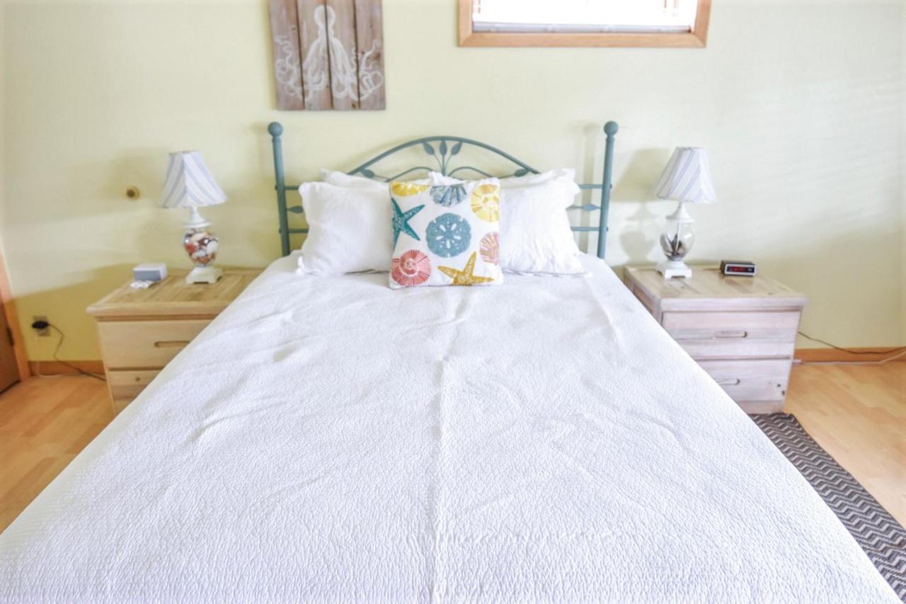Sea Treasures Motel 3*