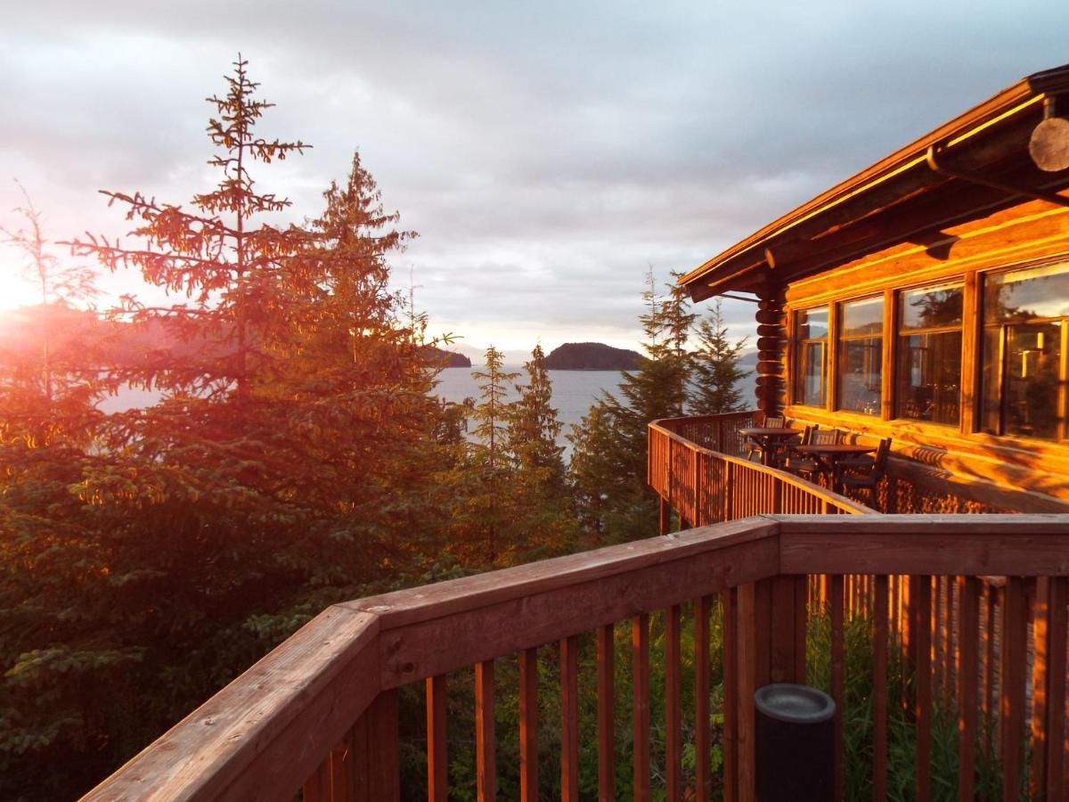 Salmon Falls Resort