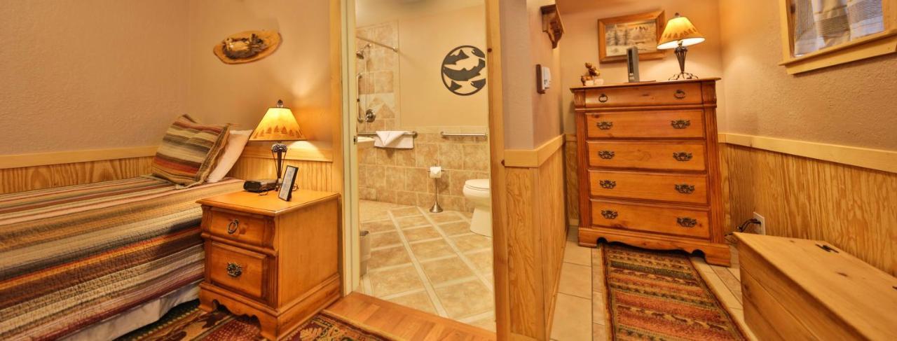 Sea Parrot Bed & Breakfast