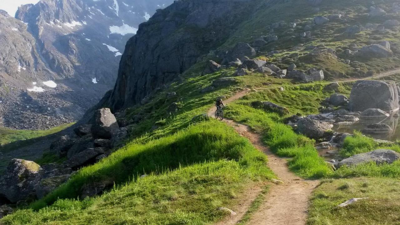 Hatcher Pass Bed & Breakfast 3*