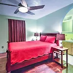 Downtown Anchorage Home, 1 Block To Coastal Trail!