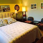Reflection Lake Bed And Breakfast