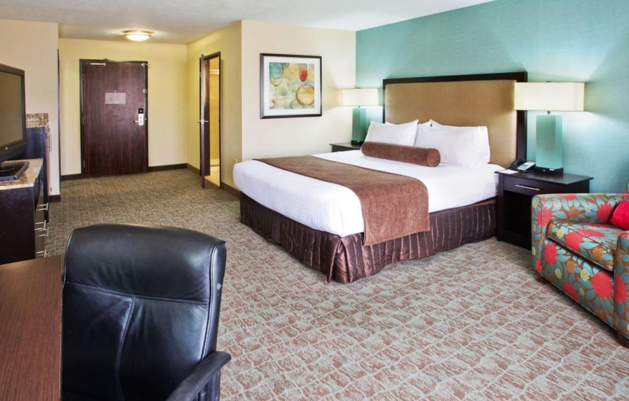 Crowne Plaza Anchorage-midtown By Ihg Hotel 4*