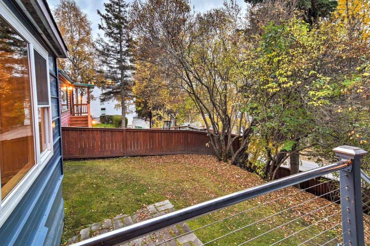 Holiday home Downtown Home, 1 Block To Coastal Trail! *