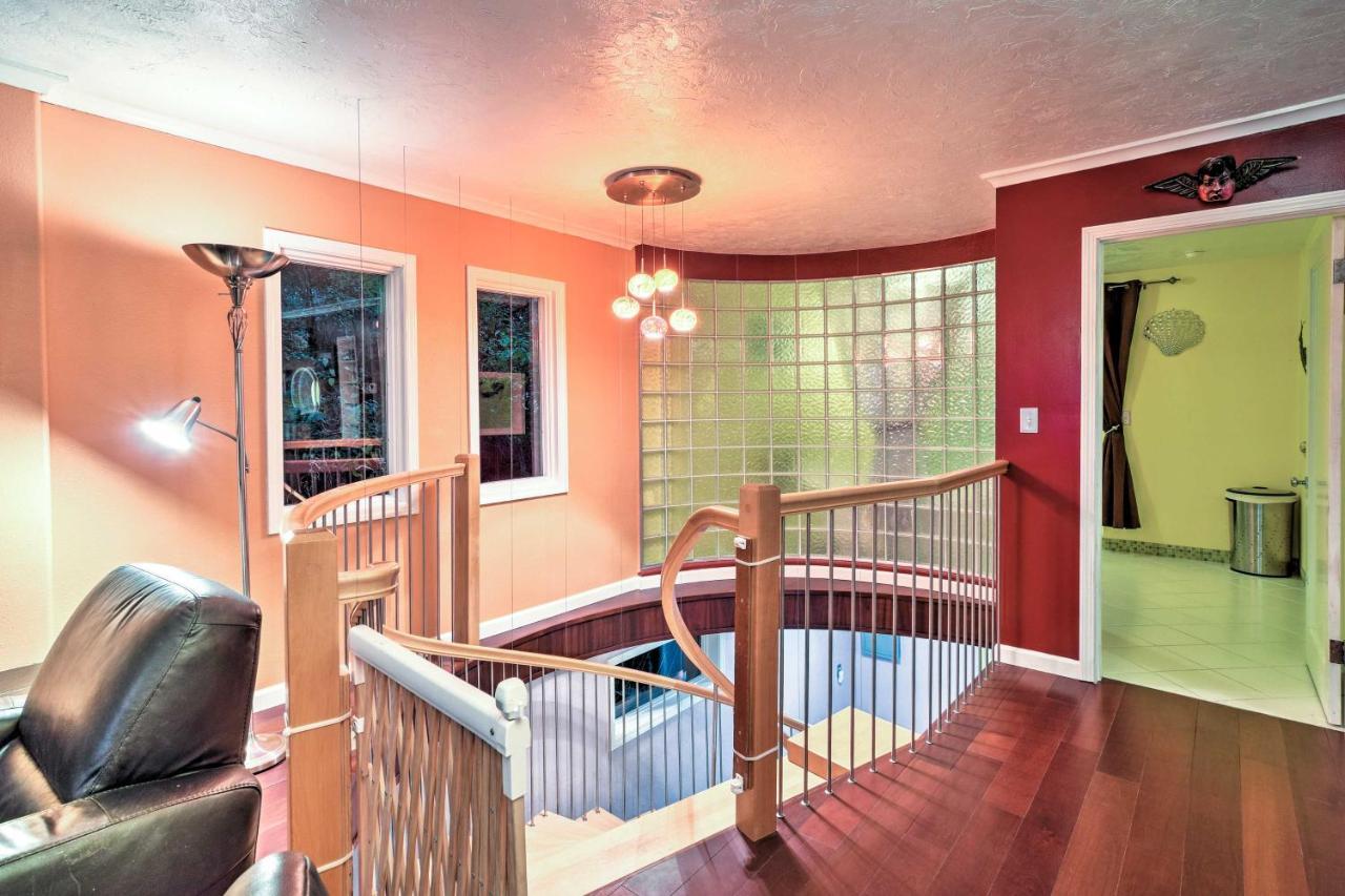 Downtown Home, 1 Block To Coastal Trail! Holiday home Anchorage