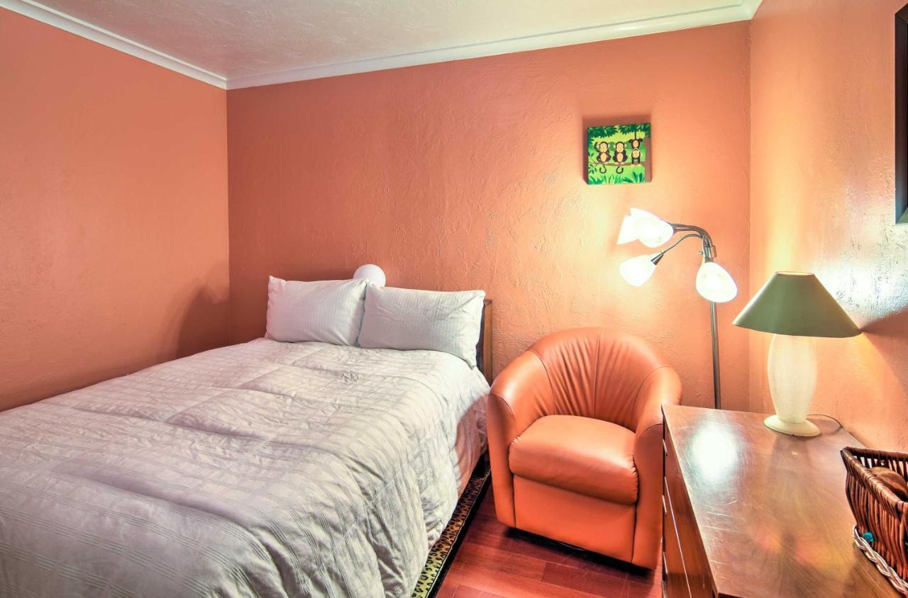 Downtown Home, 1 Block To Coastal Trail! Holiday home Anchorage