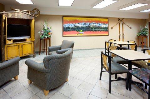 Hotel Wyndham Garden Airport 3*