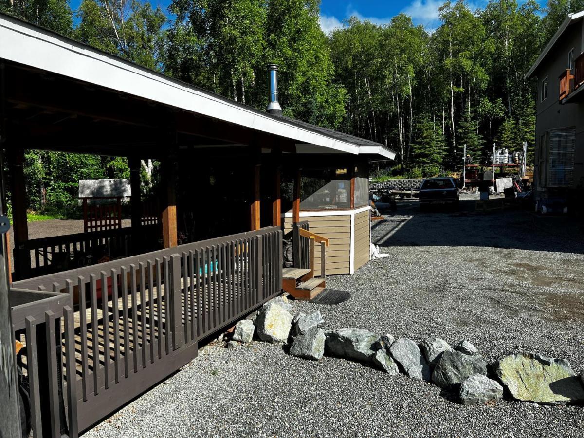 Newly Remodeled Spacious Units, Minutes From Mountains, Inlet, Downtown And Airport * Anchorage