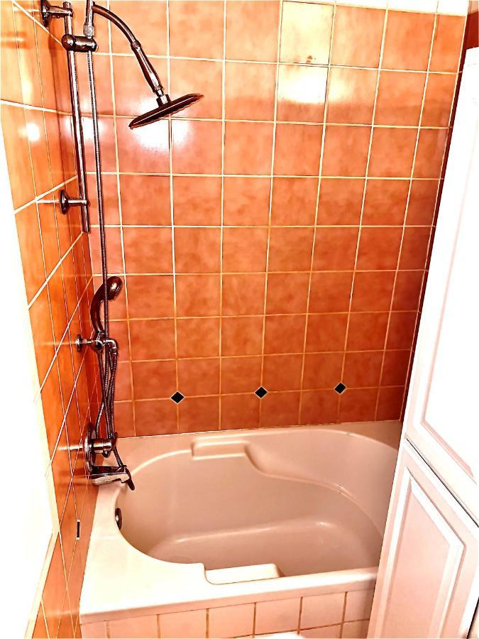 Apartamento Newly Remodeled Spacious Units, Minutes From Mountains, Inlet, Downtown And Airport *