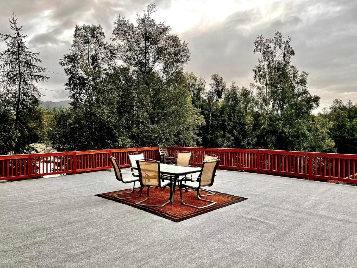 Newly Remodeled Spacious Units, Minutes From Mountains, Inlet, Downtown And Airport *