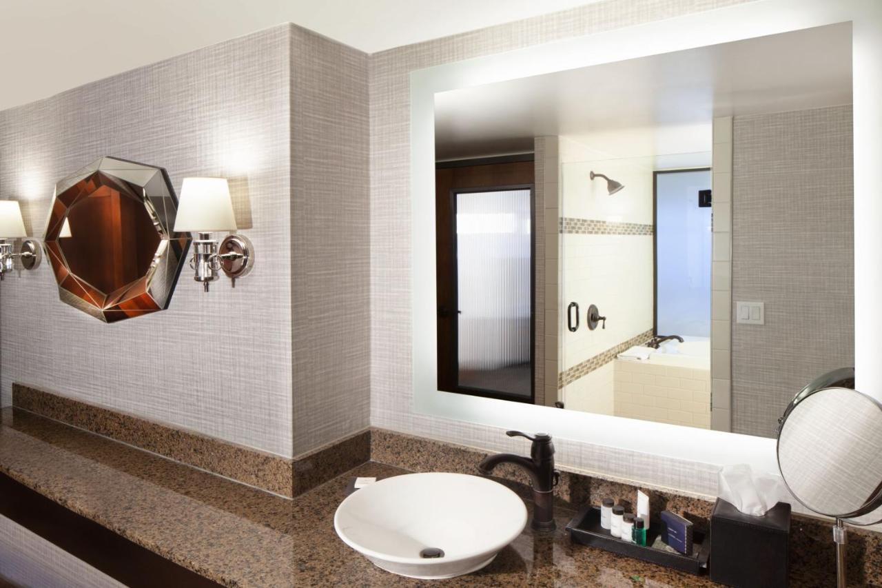Sheraton Hotel
