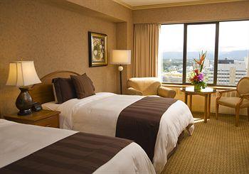 The Captain Cook Hotel