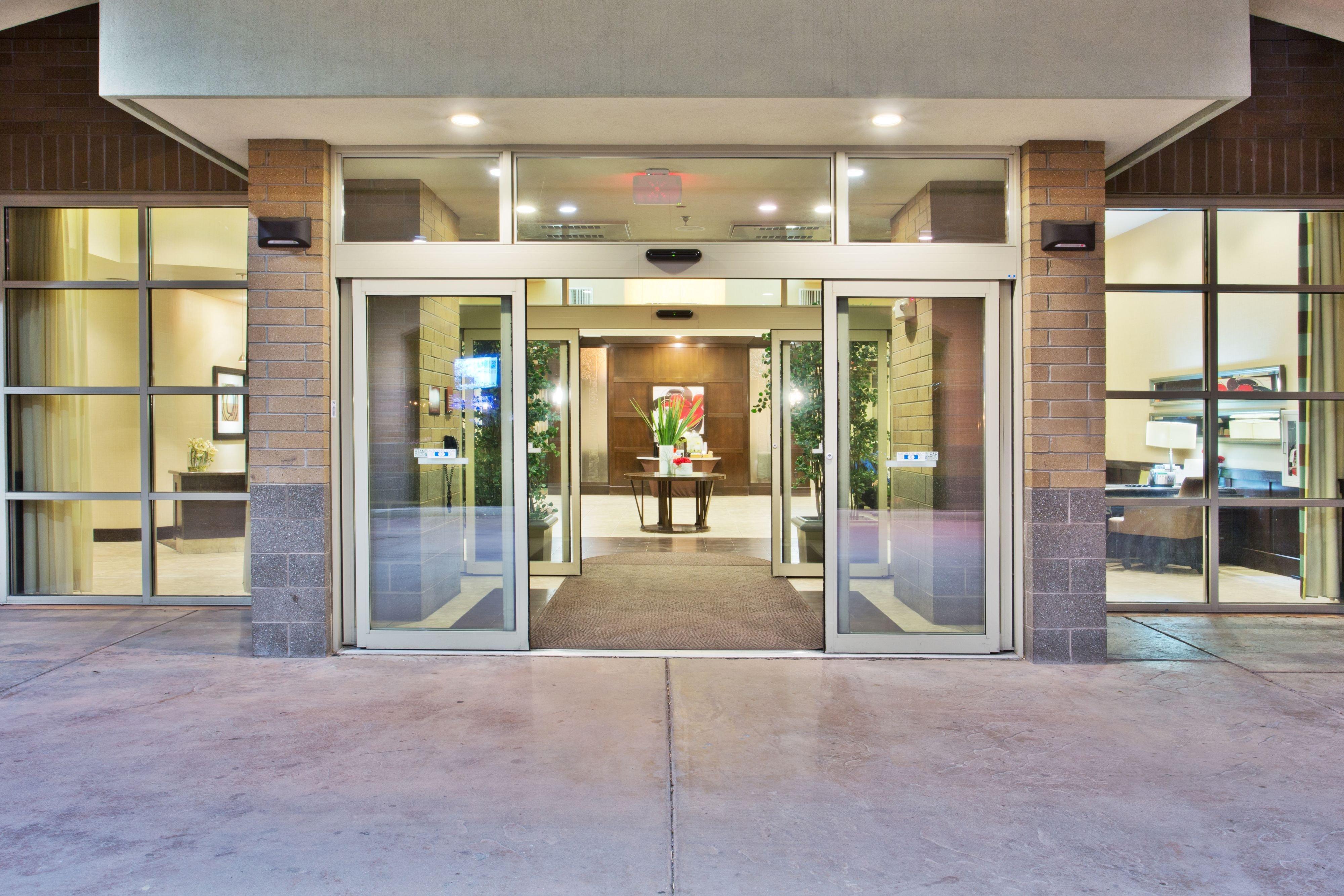 Crowne Plaza Anchorage-midtown By Ihg 4*